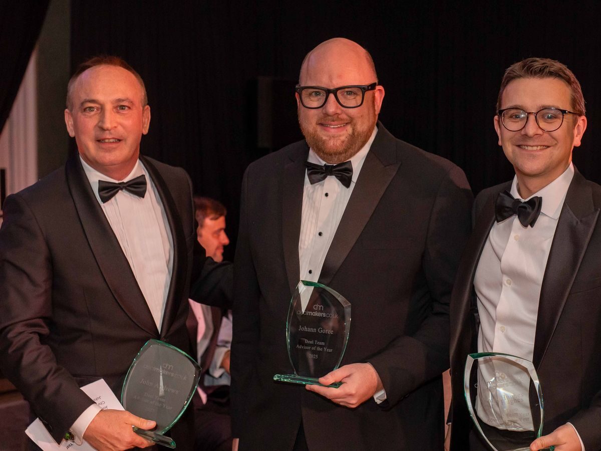 Johann Goree receiving the Deal Team Advisor of the Year award at the Dealmakers Academy Annual Awards 2025